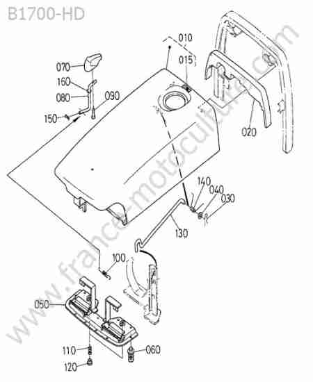 KUBOTA - B1700 : Capot moteur