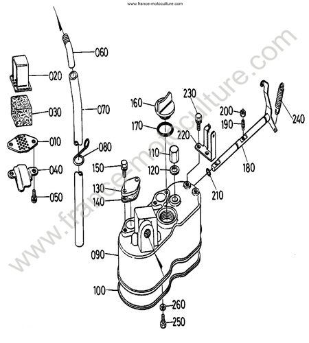Couvre culasse KUBOTA B4200