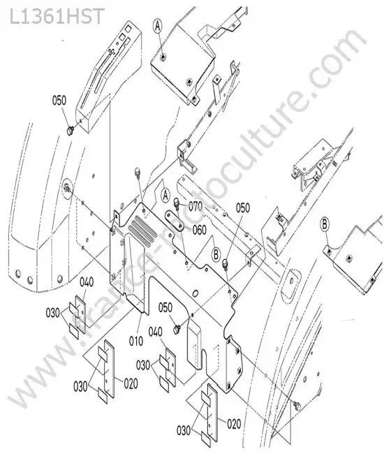 Couvercle plancher avant KUBOTA L1361