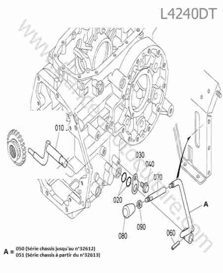 KUBOTA - L4240 : Levier transmission roues avant